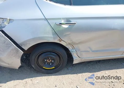 2017 Hyundai Elantra Limited from USA, damaged, VIN 5NPD84LF6HH060784